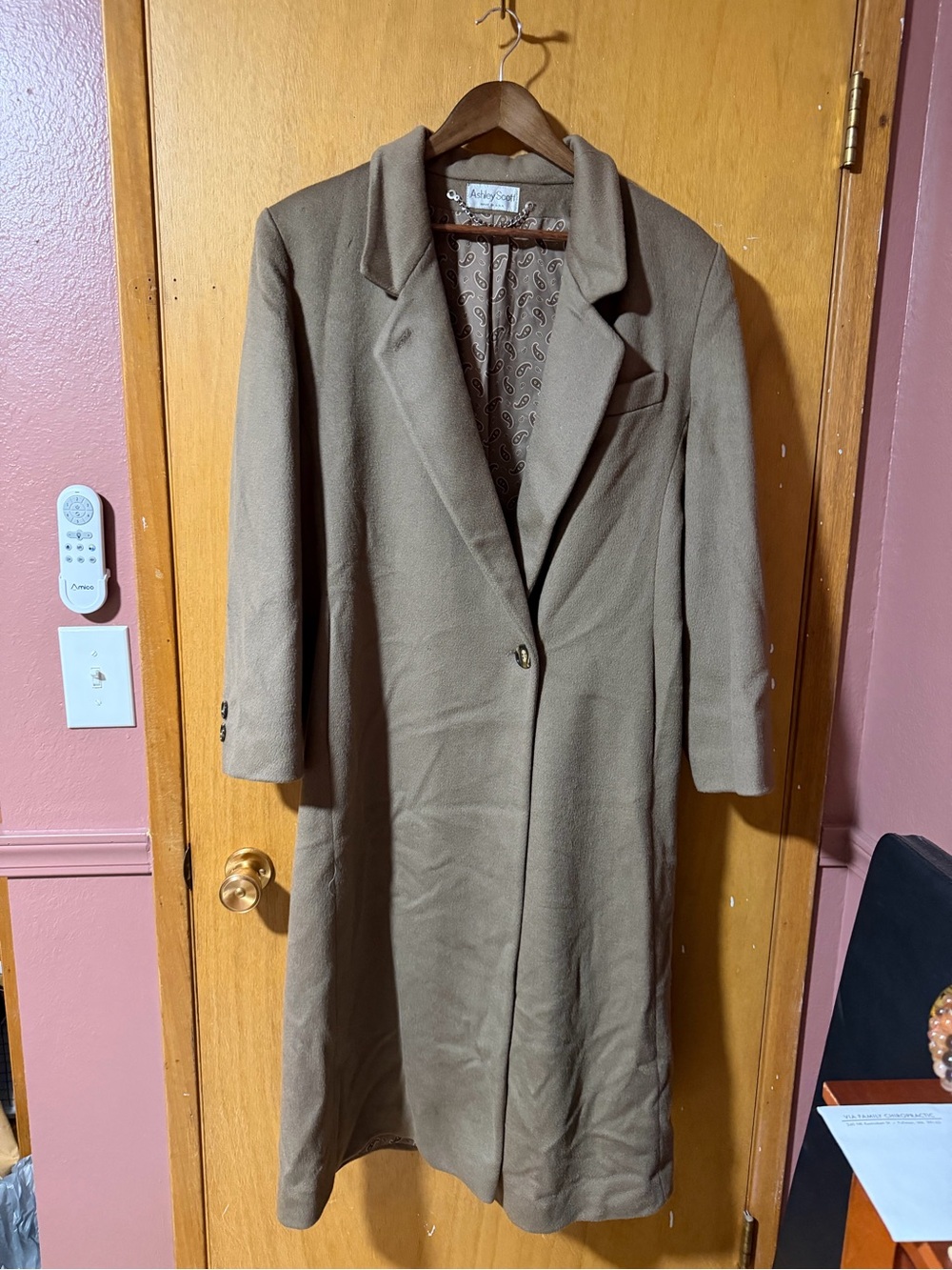 Ashley Scott Vintage 100% Wool Coat in Taupe